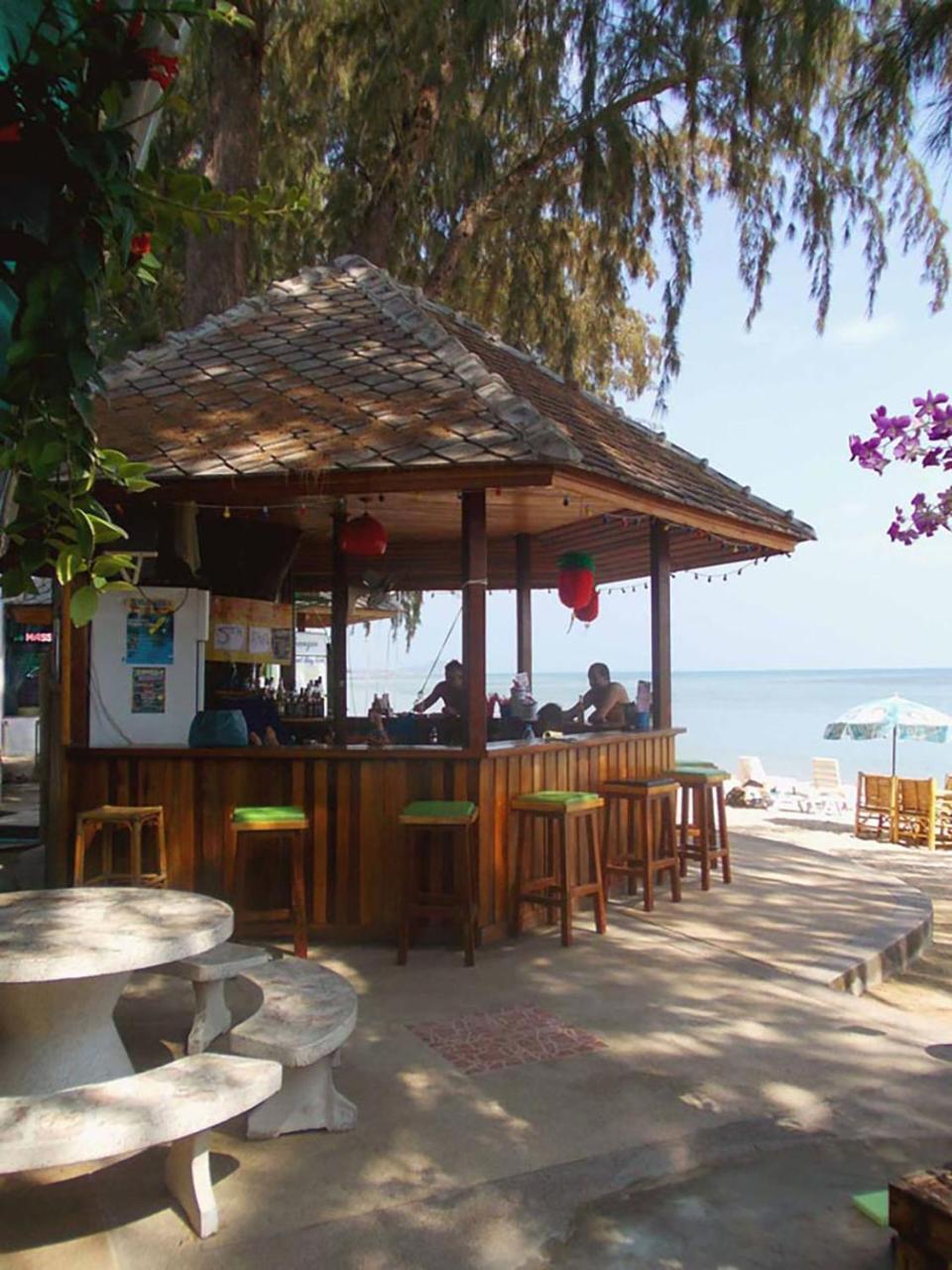 Siraya Beachfront Resort Ko Pha Ngan Exterior photo