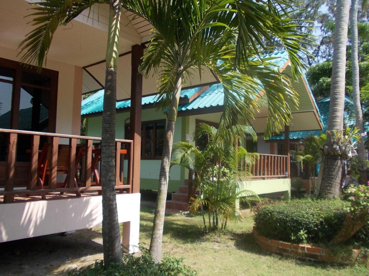 Siraya Beachfront Resort Ko Pha Ngan Exterior photo