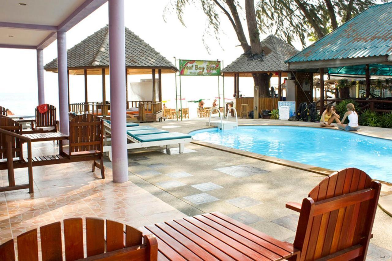 Siraya Beachfront Resort Ko Pha Ngan Exterior photo