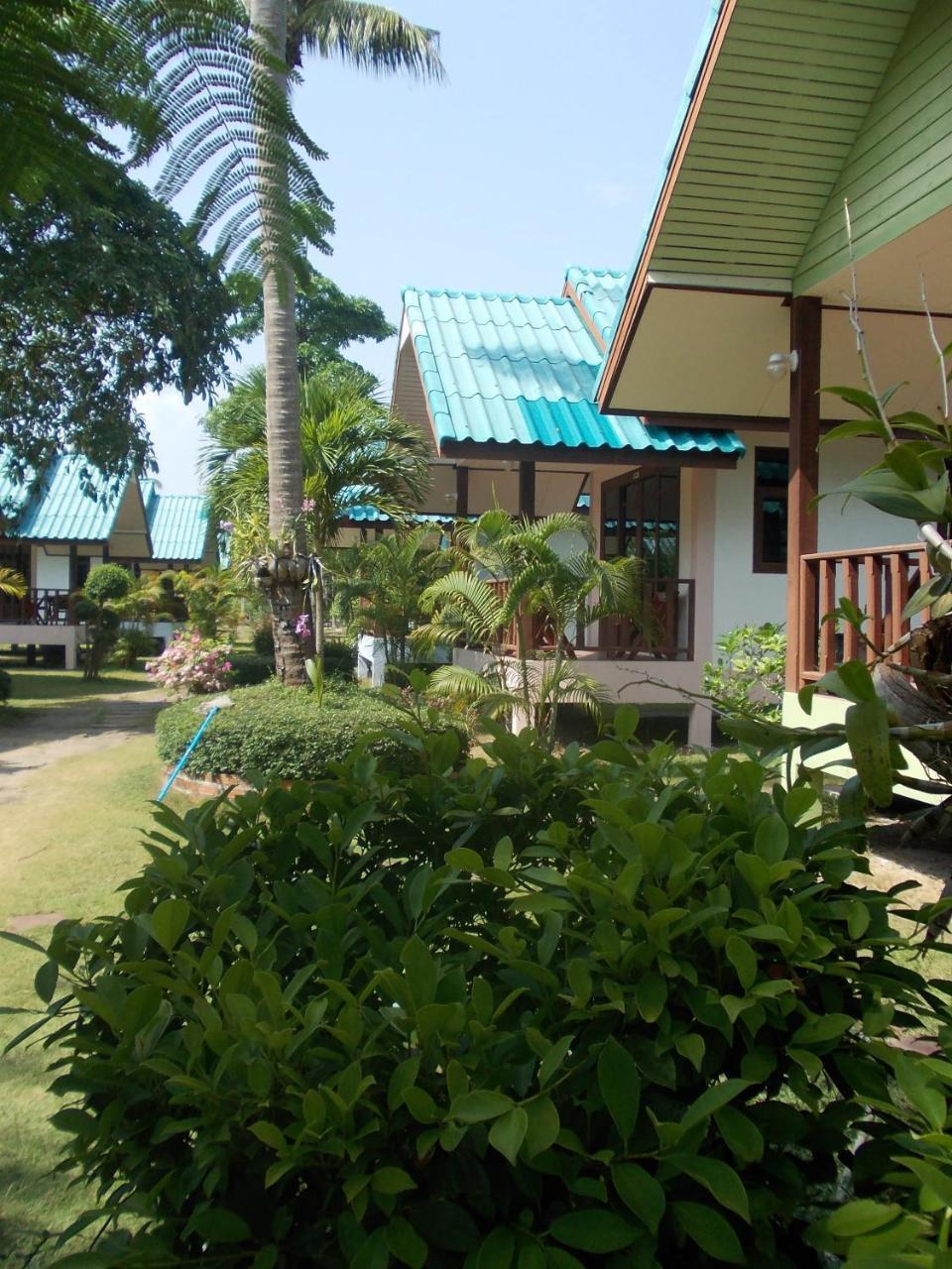 Siraya Beachfront Resort Ko Pha Ngan Exterior photo